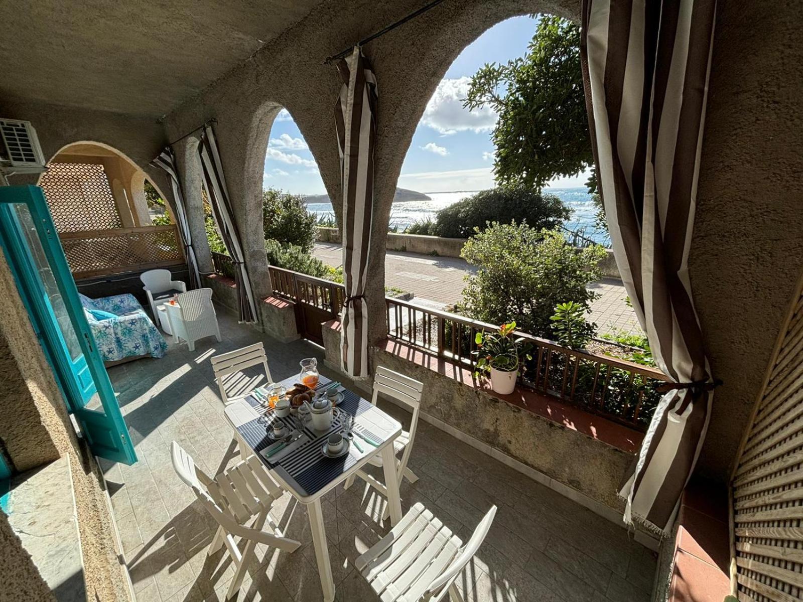 Lungomare Chess Apartamento S'archittu Cuglieri Exterior foto